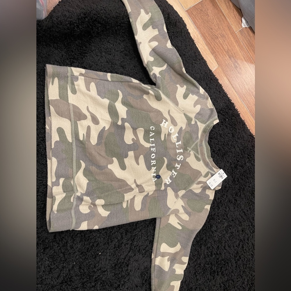 Holister Sweater Women’s